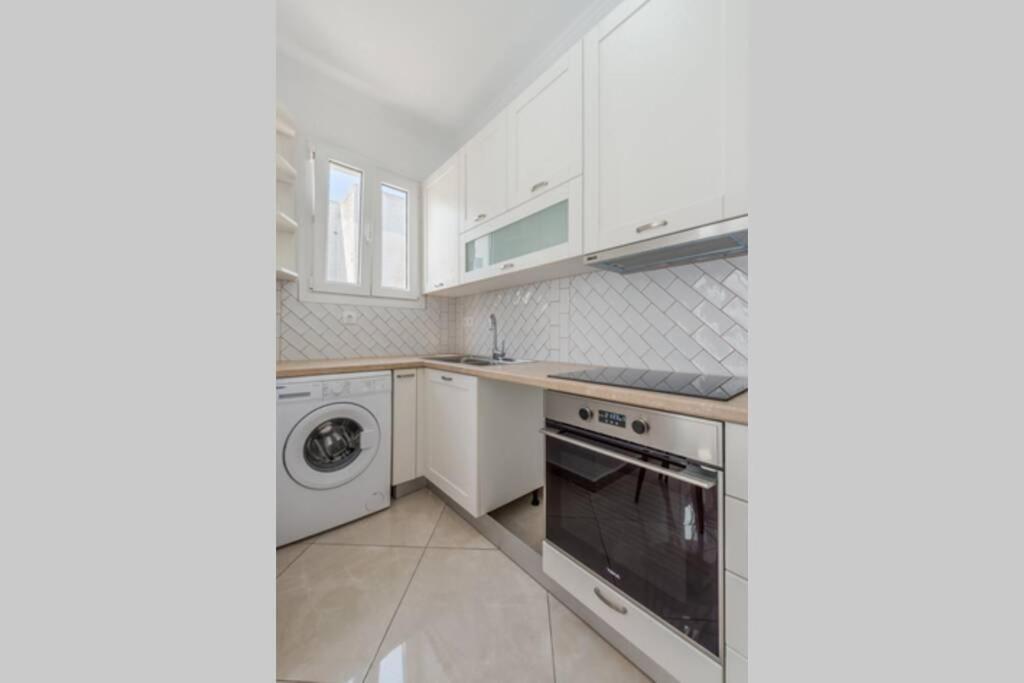 Brizet Apartments Sea View Pollonia Exterior photo
